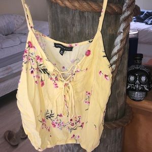 Yellow floral crop